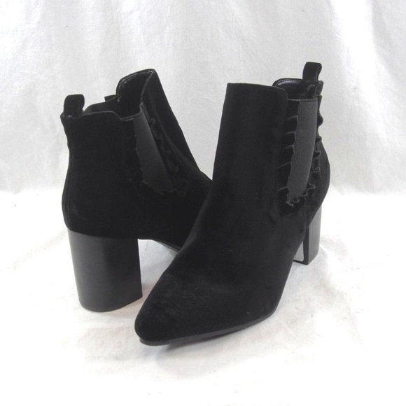 NEW 14th & Union Blaine Black Velvet Ankle Booties - Picture 1 of 5